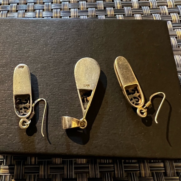 Mother of Pearl earrings and pendant - Picture 3 of 3